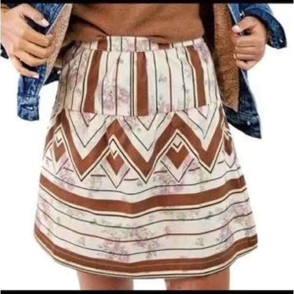 Anthropologie Tiny Raleigh abstract print Mini Skirt Size: M - Picture 8 of 8